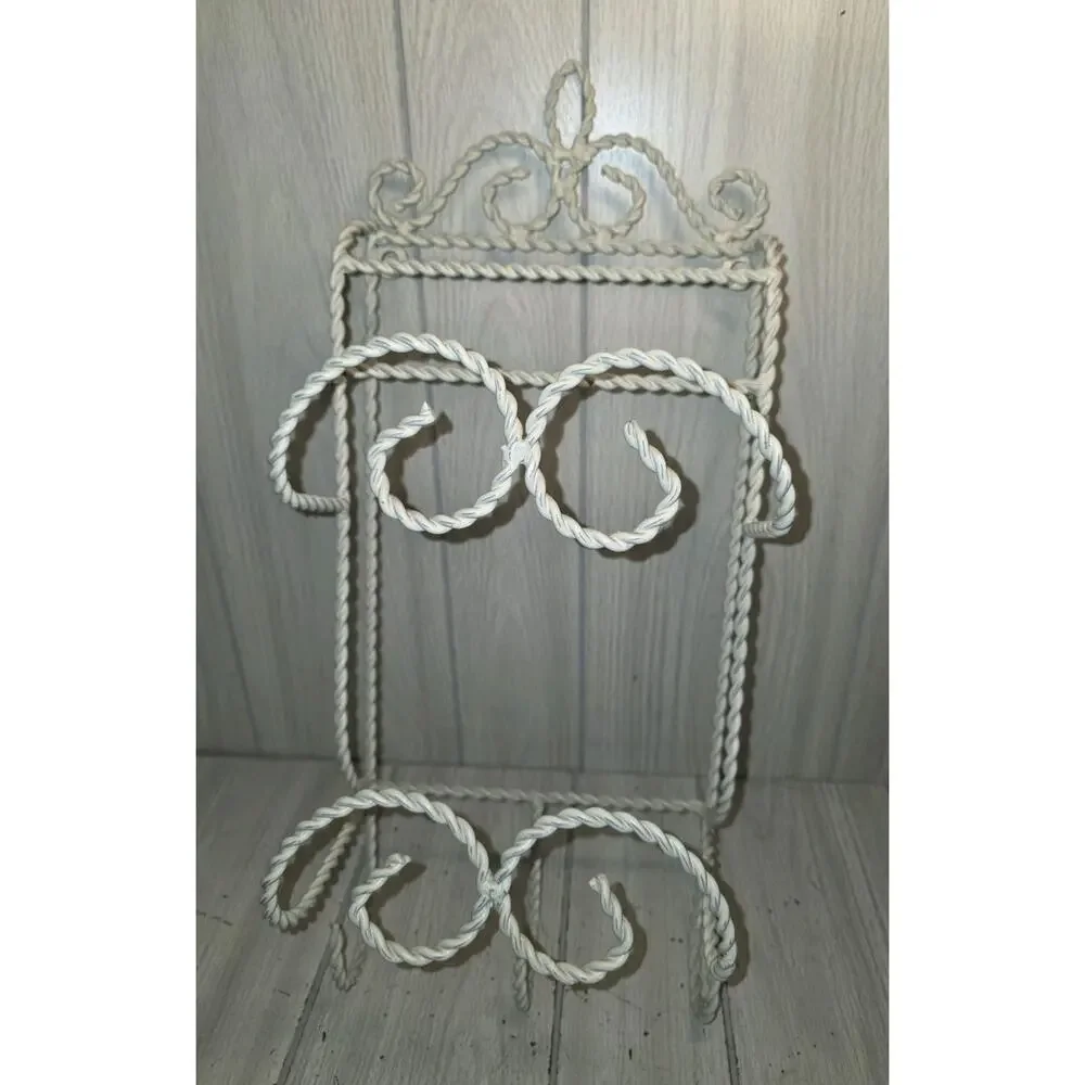 Vintage Wrought lron Scroll Wall Mount Towel Holder 20